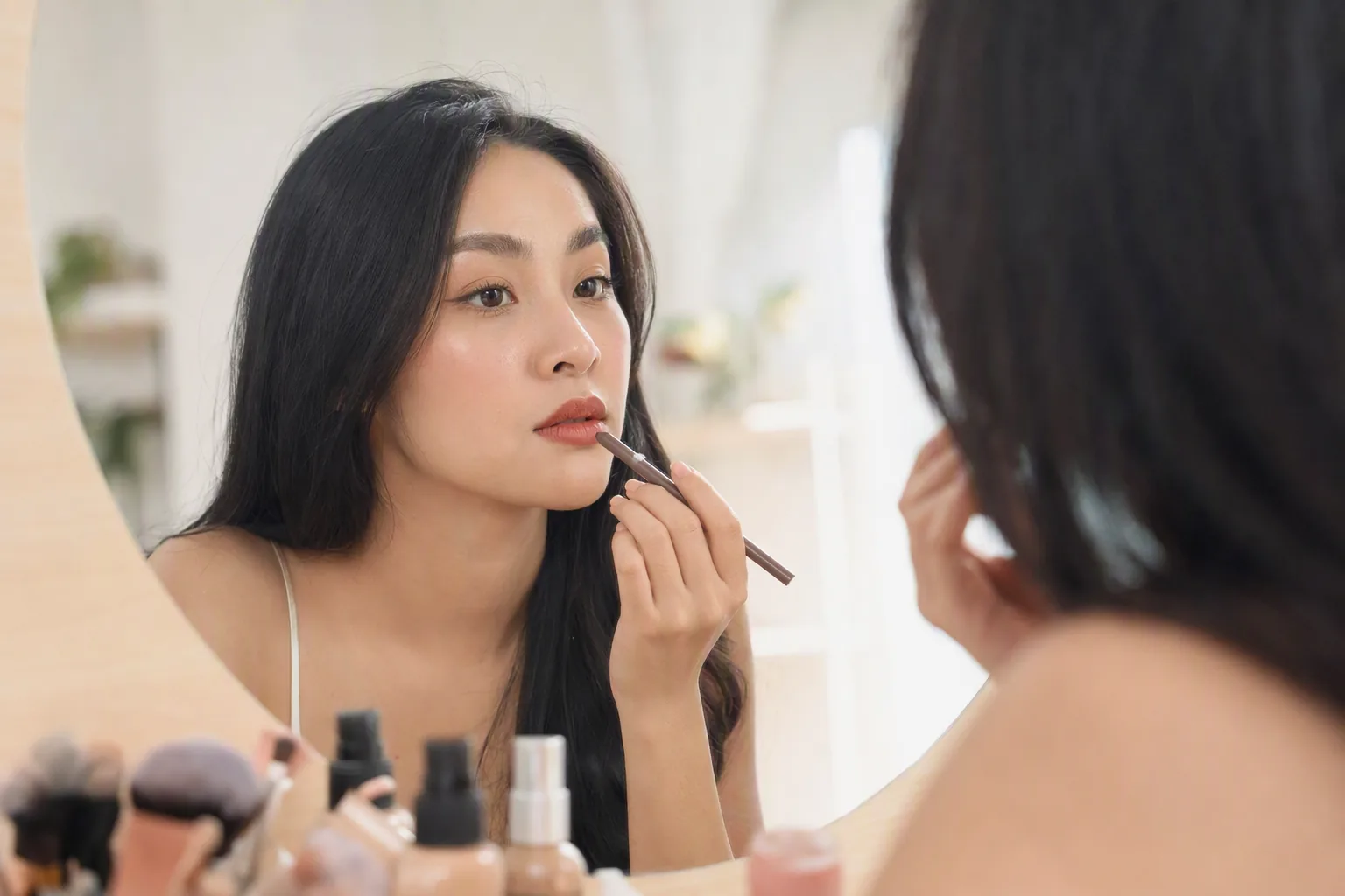 Thử Trang Điểm Ảo: Chọn Son Đúng Màu Trước Khi Bấm Mua